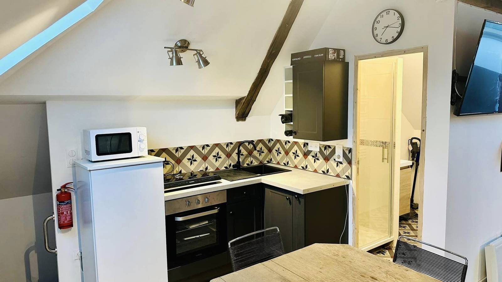 Studio entier, Gîte de l'Ecaillon - Studio in Thiant, Région de Valenciennes