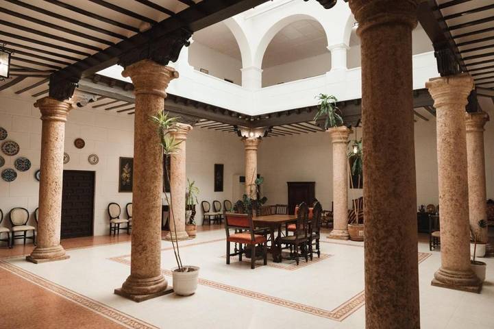 Maison de campagne pour 2 personnes, avec piscine et vue ainsi que terrasse et jardin à San Clemente - 2