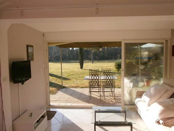 Location de vacances pour 5 personnes, avec piscine ainsi que jardin et vue à Jonquerettes - 3