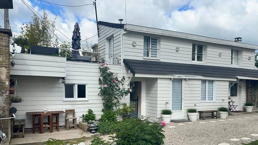 Maison d’hôte pour 4 personnes, avec Balcon et Jacuzzi ainsi que Terrasse et Jardin à Reims