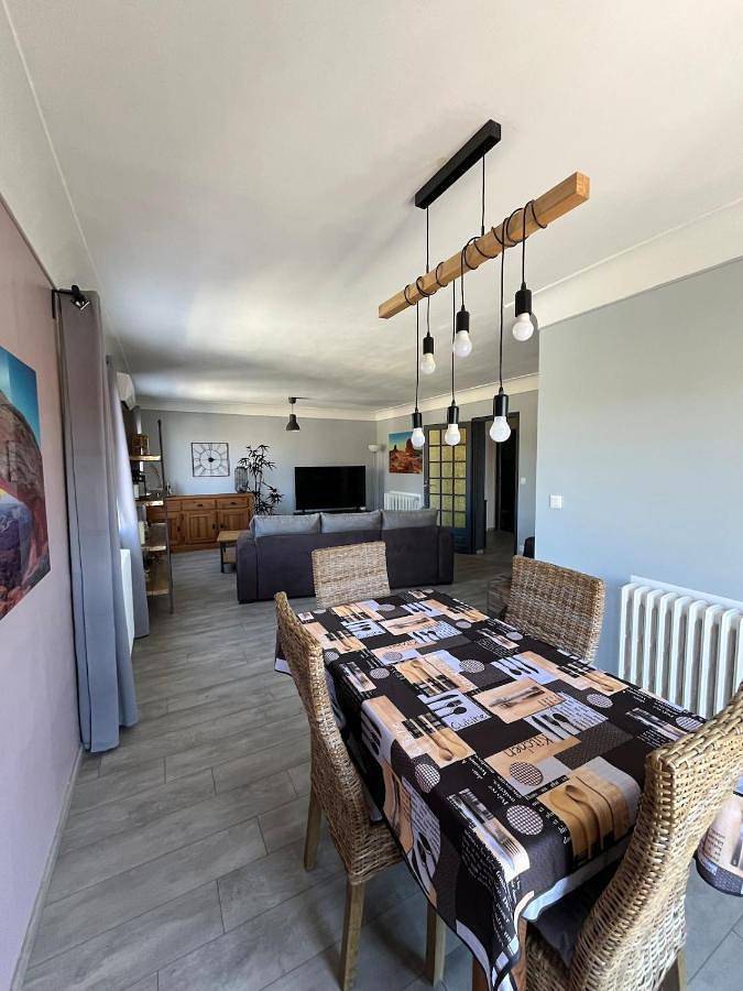 Gîte pour 4 personnes à Montblanc - 3