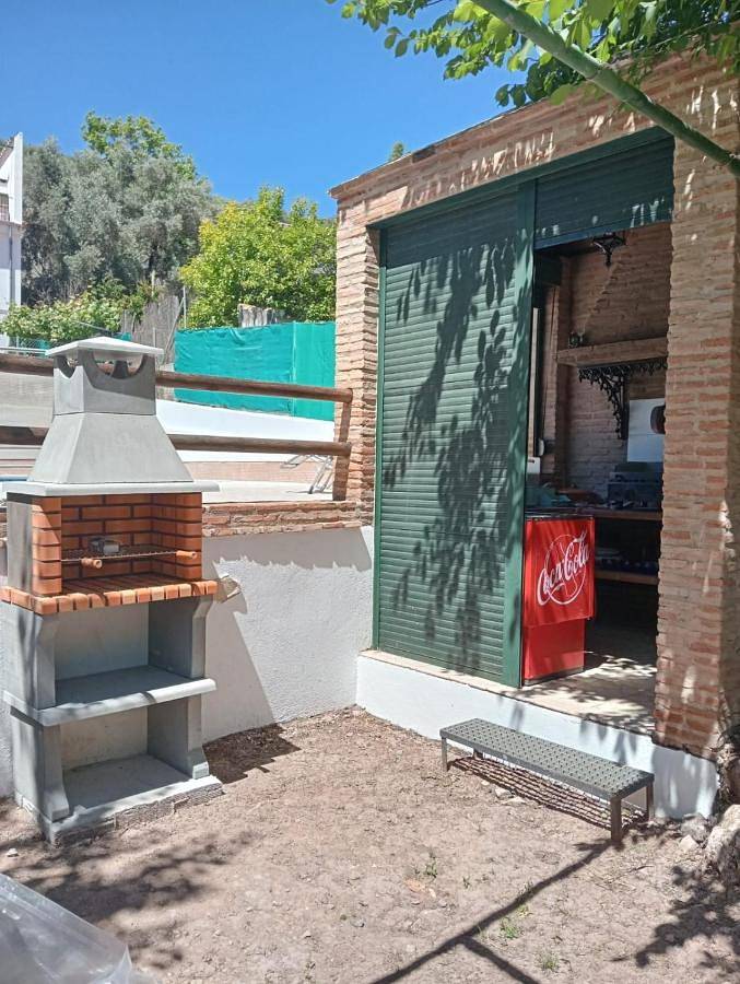 Casa rural para 13 personas, con jardín además de vistas y piscina, Se admiten mascotas en Villanueva de Algaidas - 2