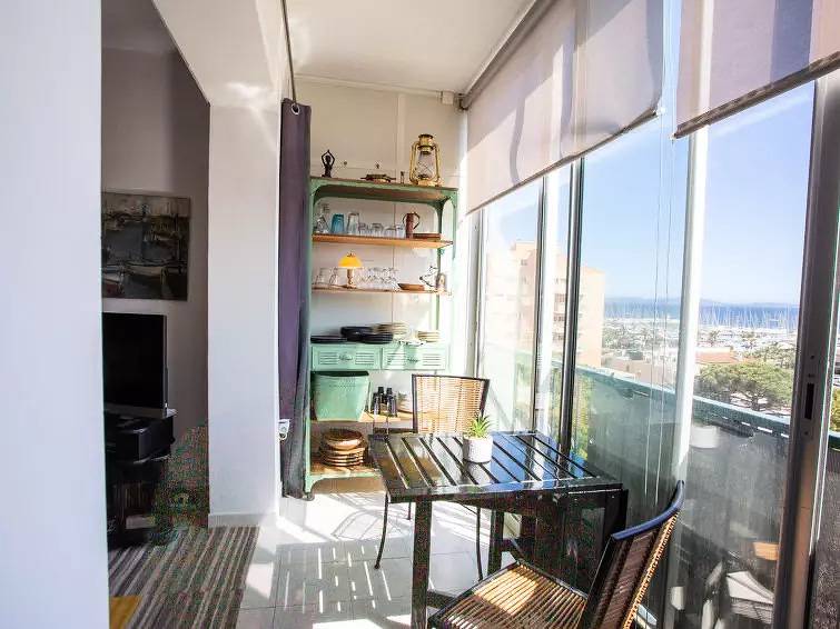 Appartement entier, 2 Pièces 4 Personnes in Hyeres, Parc national de Port-Cros