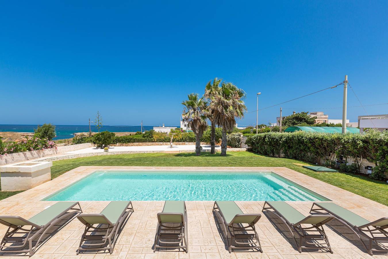 Villa für 9 Personen mit Garten in Torre Santa Sabina, Carovigno