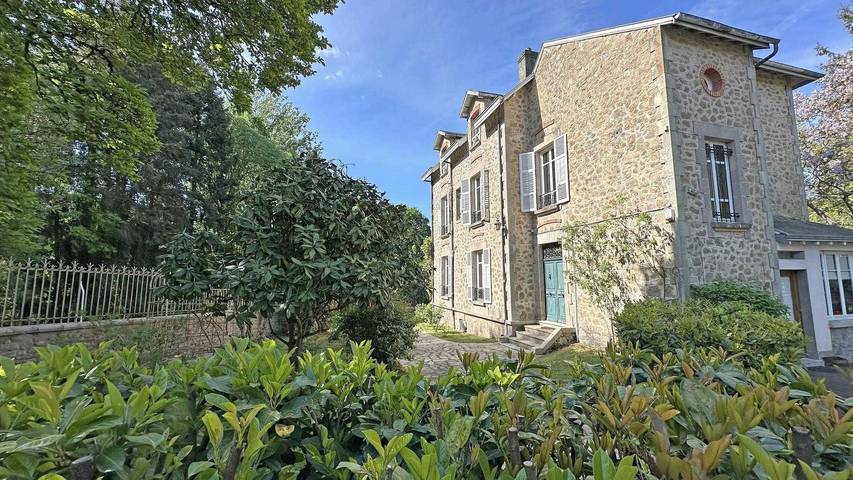 Gîte pour 6 personnes, avec Terrasse et Jardin