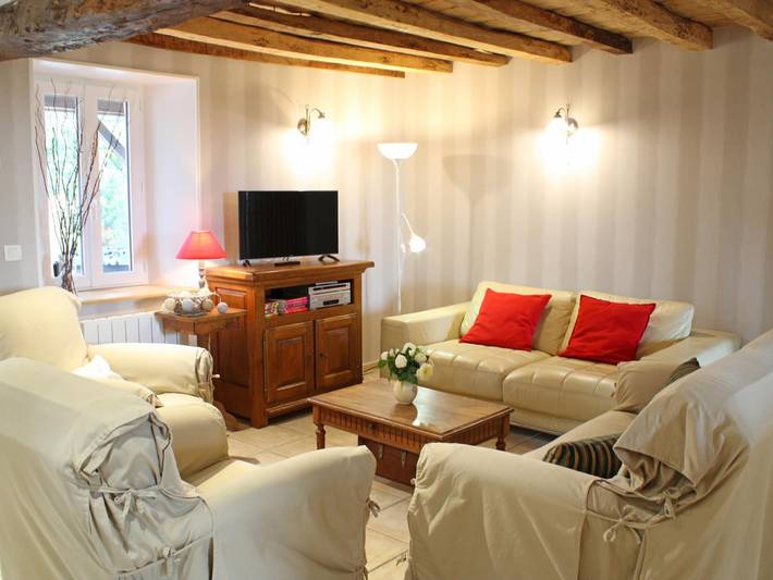 Location de vacances pour 8 personnes, avec Terrasse et Jardin dans Allier - 2