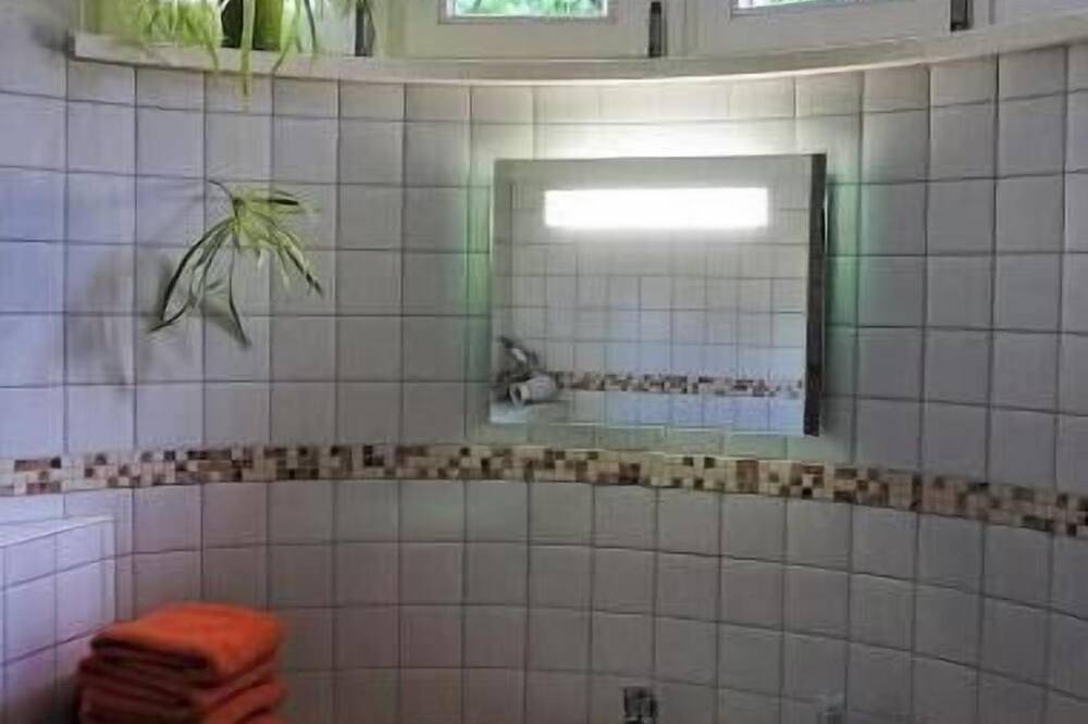 Ganze Wohnung, Top-Apartment mit Turmbad & Sauna im Walde in Rosenthal-Bielatal, Elbsandsteingebirge