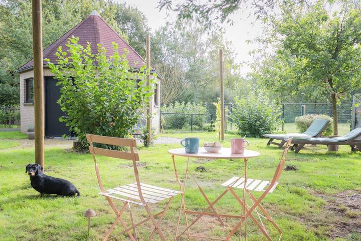 Maison pour 2 personnes, avec terrasse et jardin à Tessenderlo