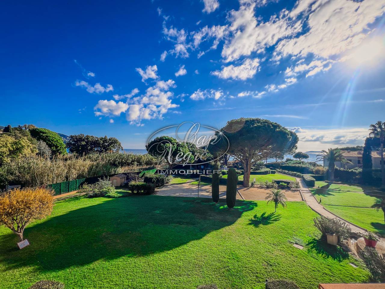 Ganze Wohnung, Ferienwohnung für 4 Personen mit Terrasse in Pramousquier, Le Lavandou