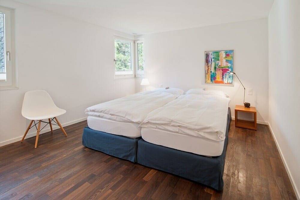 Entire apartment, Amazing luxurious, modern and spacious 6bed apartments with Matterhorn view in Zermatt, Wallisian Alps