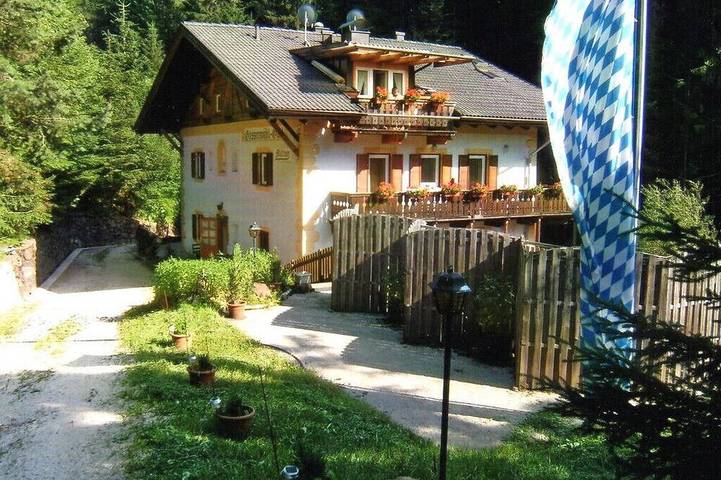 Ferienwohnung für 2 Personen, mit Garten und Terrasse in Deutschnofen