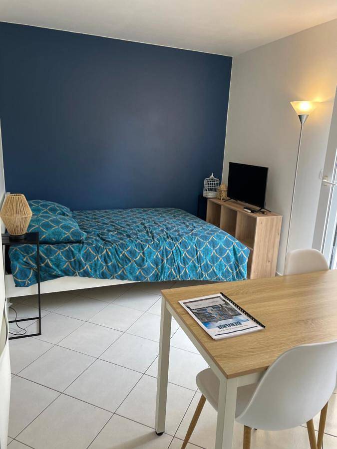 Gîte pour 2 personnes, avec Terrasse et Jardin à Chennevières-sur-Marne - 3