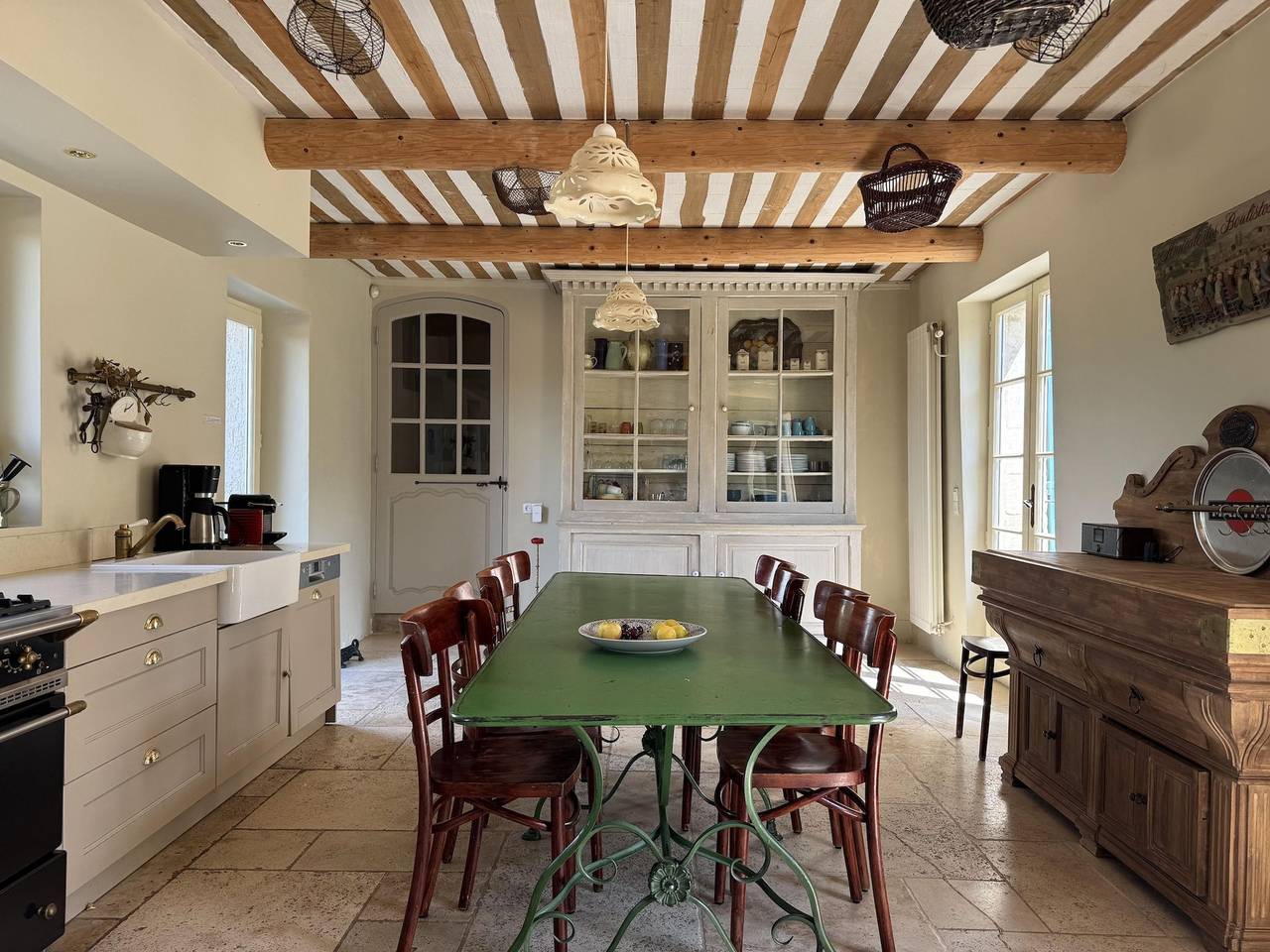 Nice holiday home in the Lubéron with private pool and views in Saignon, Parc naturel régional du Luberon