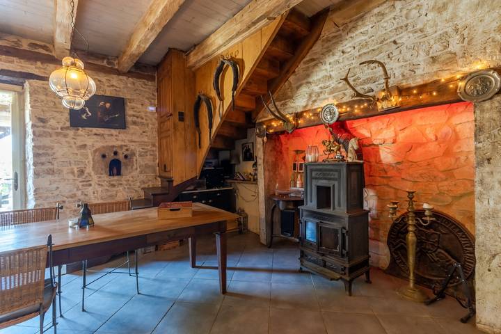 Maison "Gite Lune" avec piscine partagée, terrasse privée et Wi-Fi in Dégagnac, Quercy