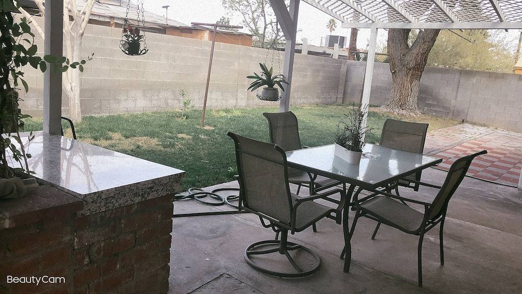 Remodeled Modern House. Perfect for any occasion 15 minutes to the Strip. in Las Vegas, Red Rock Canyon