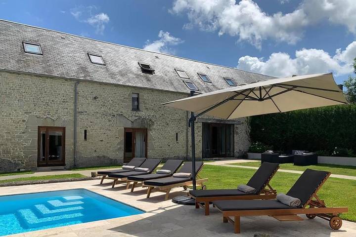 Gîte pour 2 personnes, avec piscine ainsi que jardin et jacuzzi, adapté aux familles à Mandeville-en-Bessin - 2