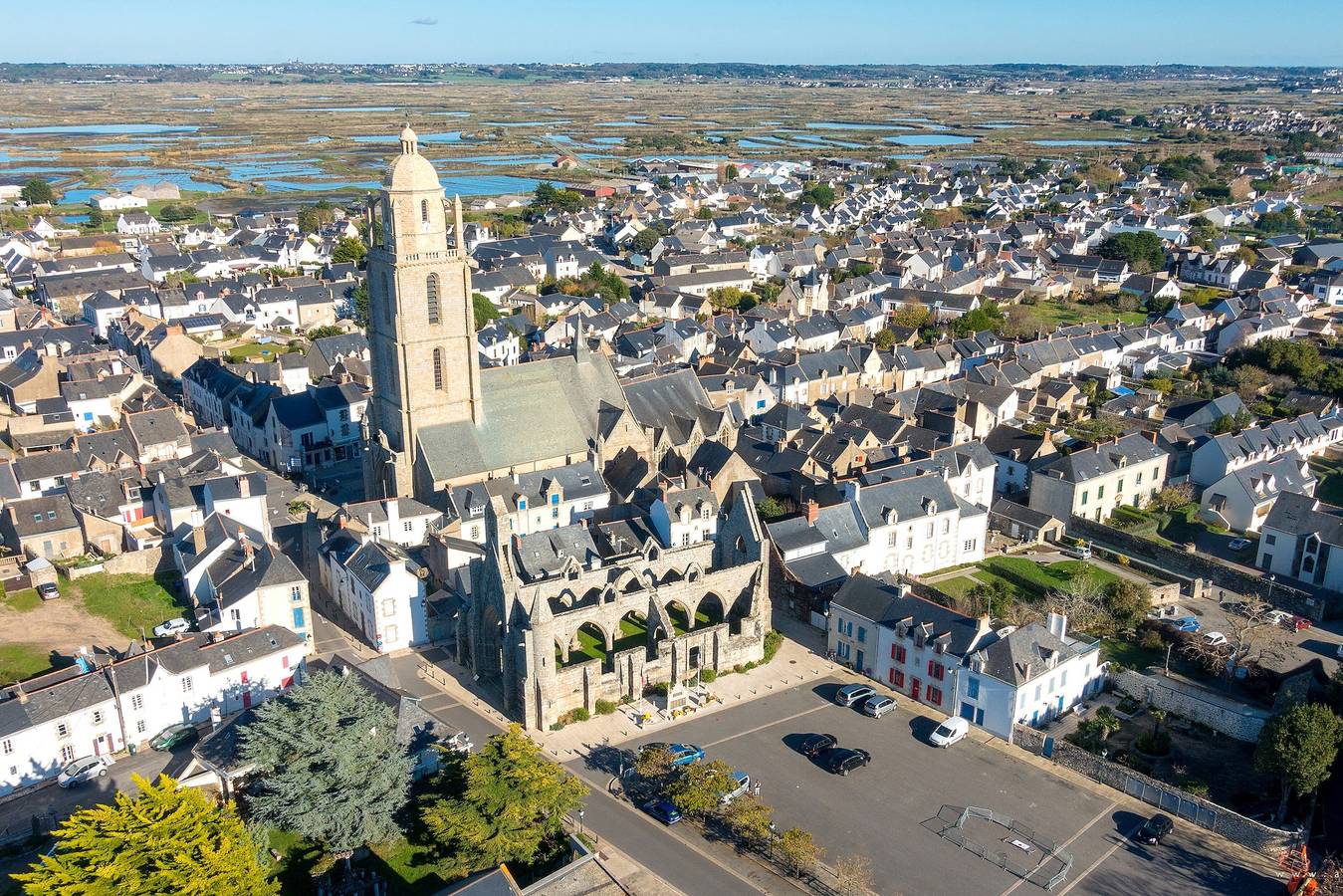 Maison Marais Salants, plage et commerces à pied  in Batz-sur-Mer, Côte d'Amour