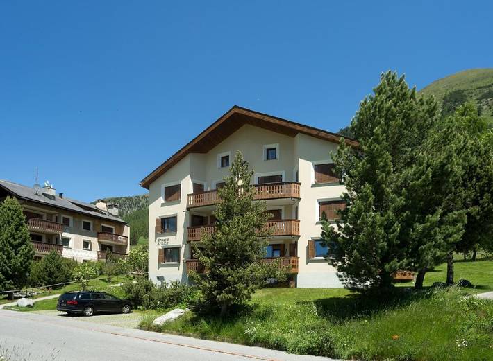 Ferienwohnung für 2 Personen, mit Garten und Balkon in Pontresina - 3
