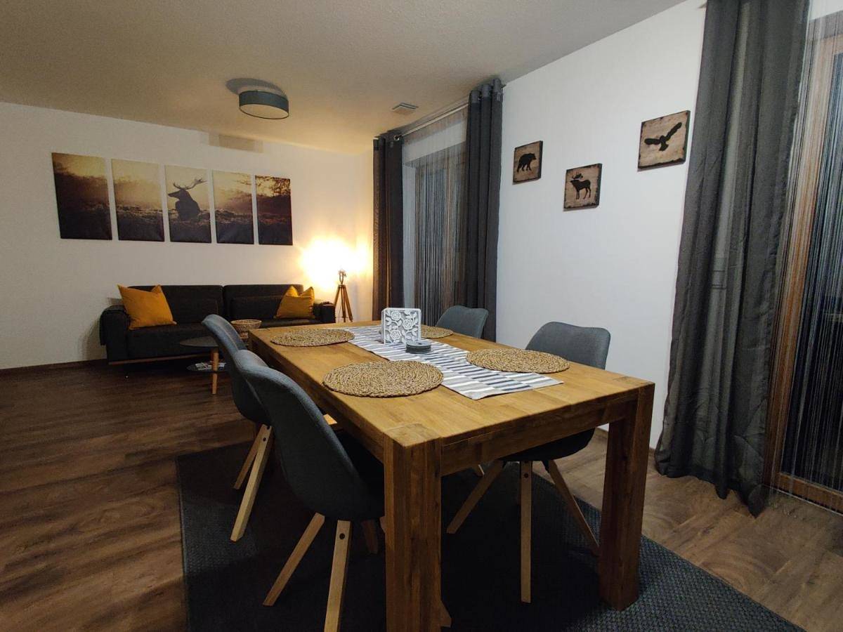 Ganze Wohnung, Apartment with Terrace in Tittmoning, Rupertiwinkel