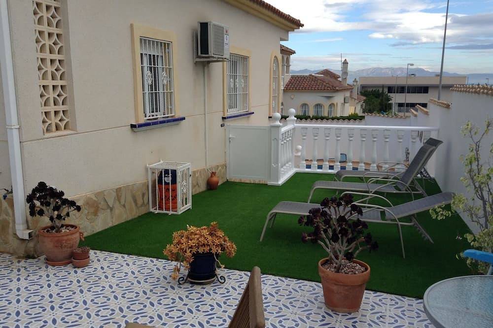 Fully licensed 3 bedroom 2 bathroom detached villa with private pool .  in Benimar, Rojales