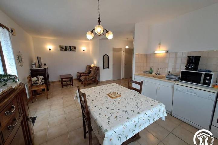 Gîte pour 2 personnes, avec jardin à Parisot - 2