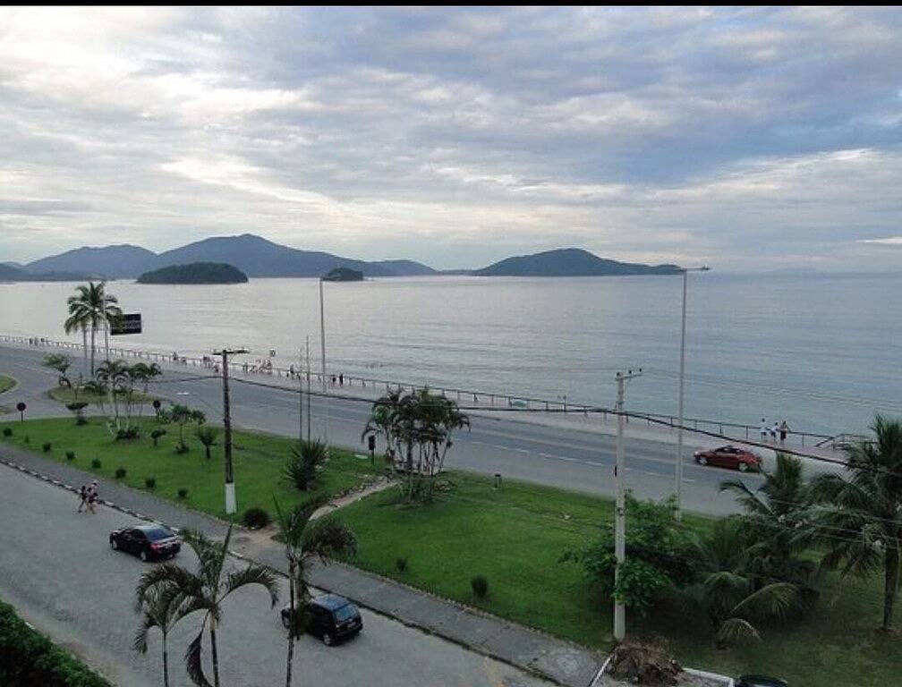 Massaguacu Strand, Oberhaus, Grillplatz, sauber und gemütlich in Caraguatatuba, Região Metropolitana do Vale do Paraíba e Litoral Norte