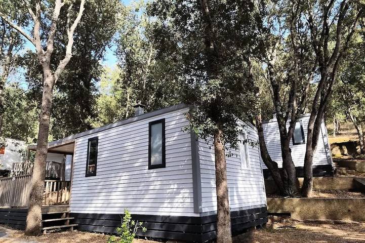 Camping pour 4 personnes à Olmeto