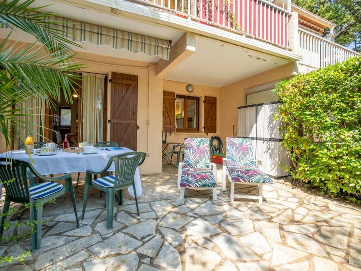 Ganze Wohnung, Le Mas des Calanques in Saint-Aygulf, Frejus