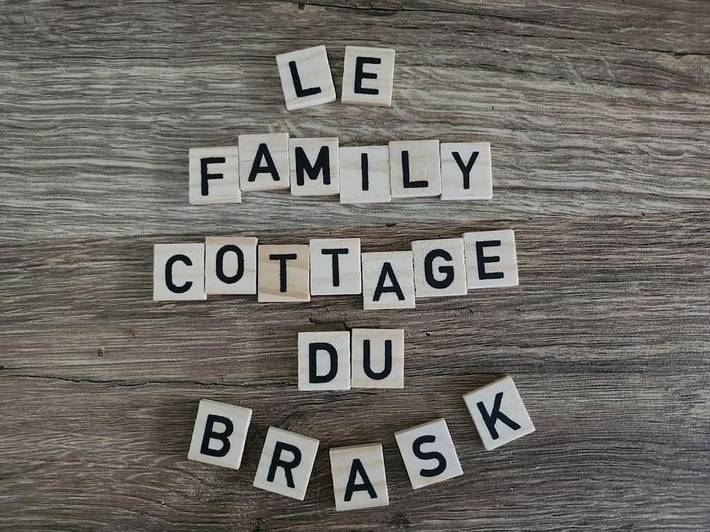 Location de vacances pour 12 personnes, avec Balcon et Terrasse ainsi que Jardin et Piscine à La Motte-du-Caire