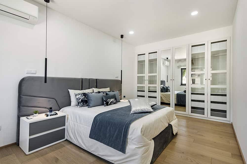 Flor de Lis by Interhome in Paderne, Faro District