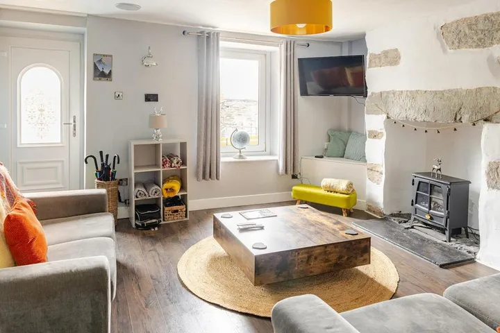 Casa rural para 5 personas, con terraza y vistas - 1