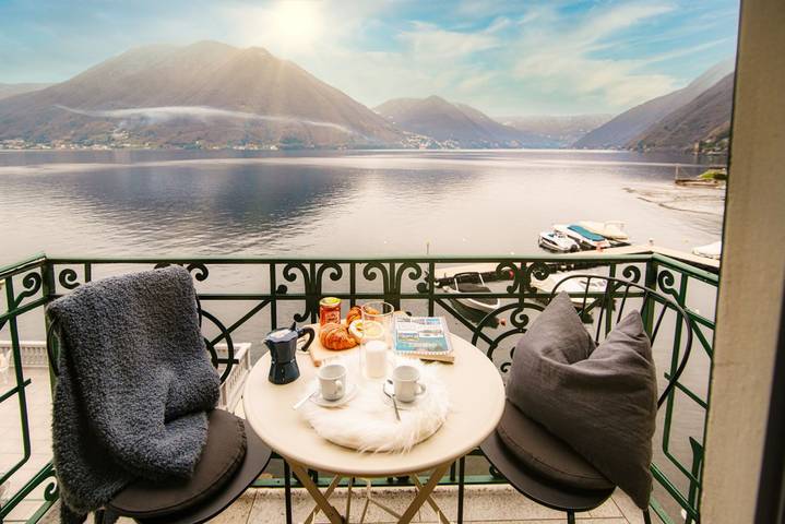 Gîte pour 4 personnes, avec balcon et vue sur le lac à Argegno