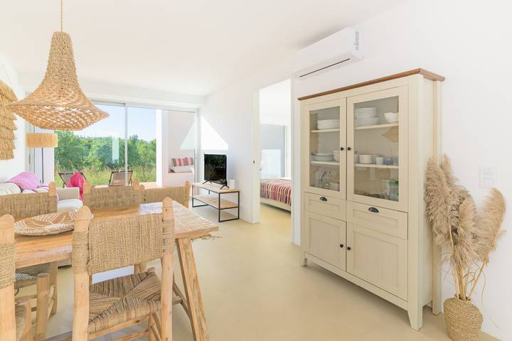 Casa vacanze 'Casa 2' con piscina privata, Wi-Fi e aria condizionata in São Teotónio, Costa Alentejana