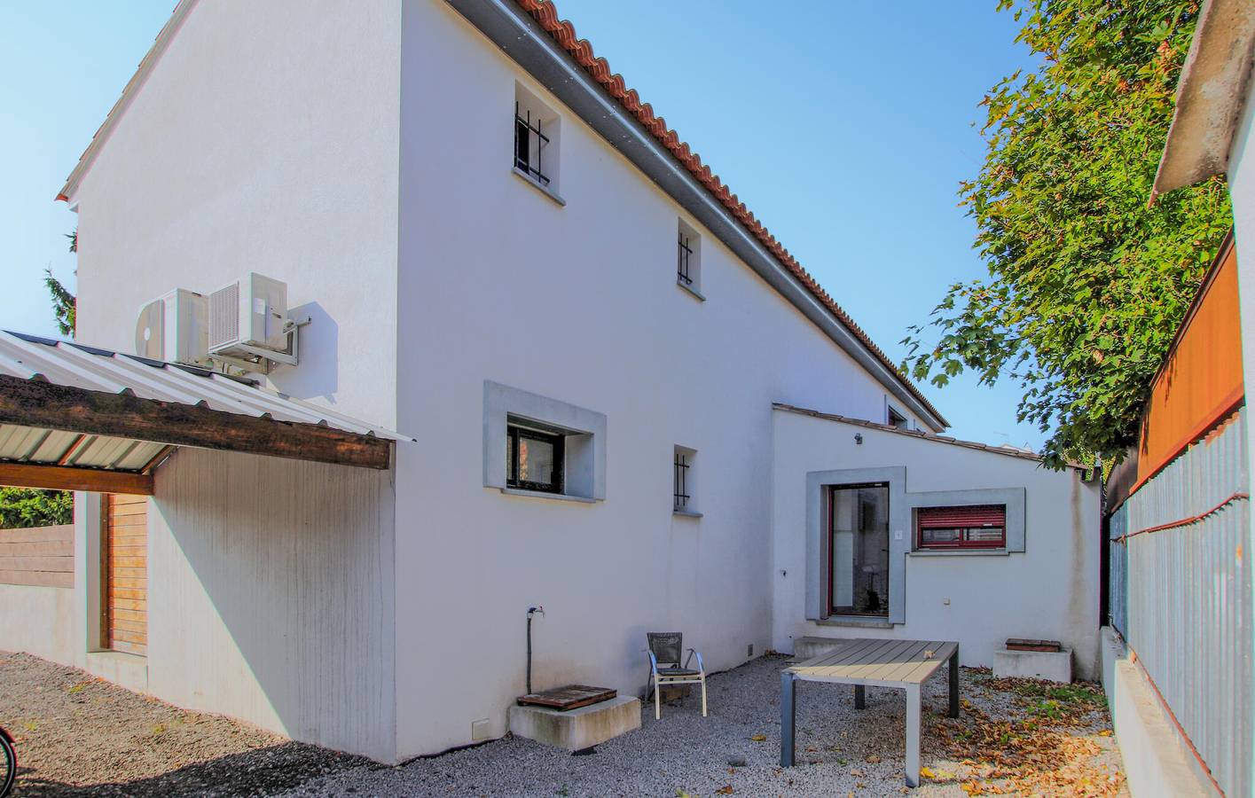 Gemütliche Ferienwohnung mit Terrasse, WLAN und Parkplatz in Salon-de-Provence in Salon-de-Provence, Aix-en-Provence und Umgebung