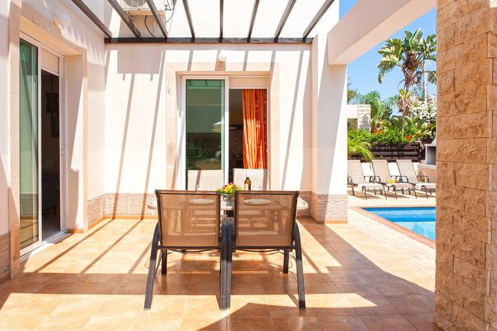 Villa für 5 Personen, mit Balkon und Garten sowie Pool auf Zypern - 4