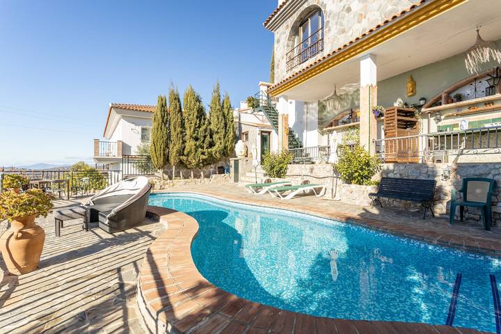 Apartamento de vacaciones para 4 personas, con Jacuzzi y Jardín en Axarquía - 2