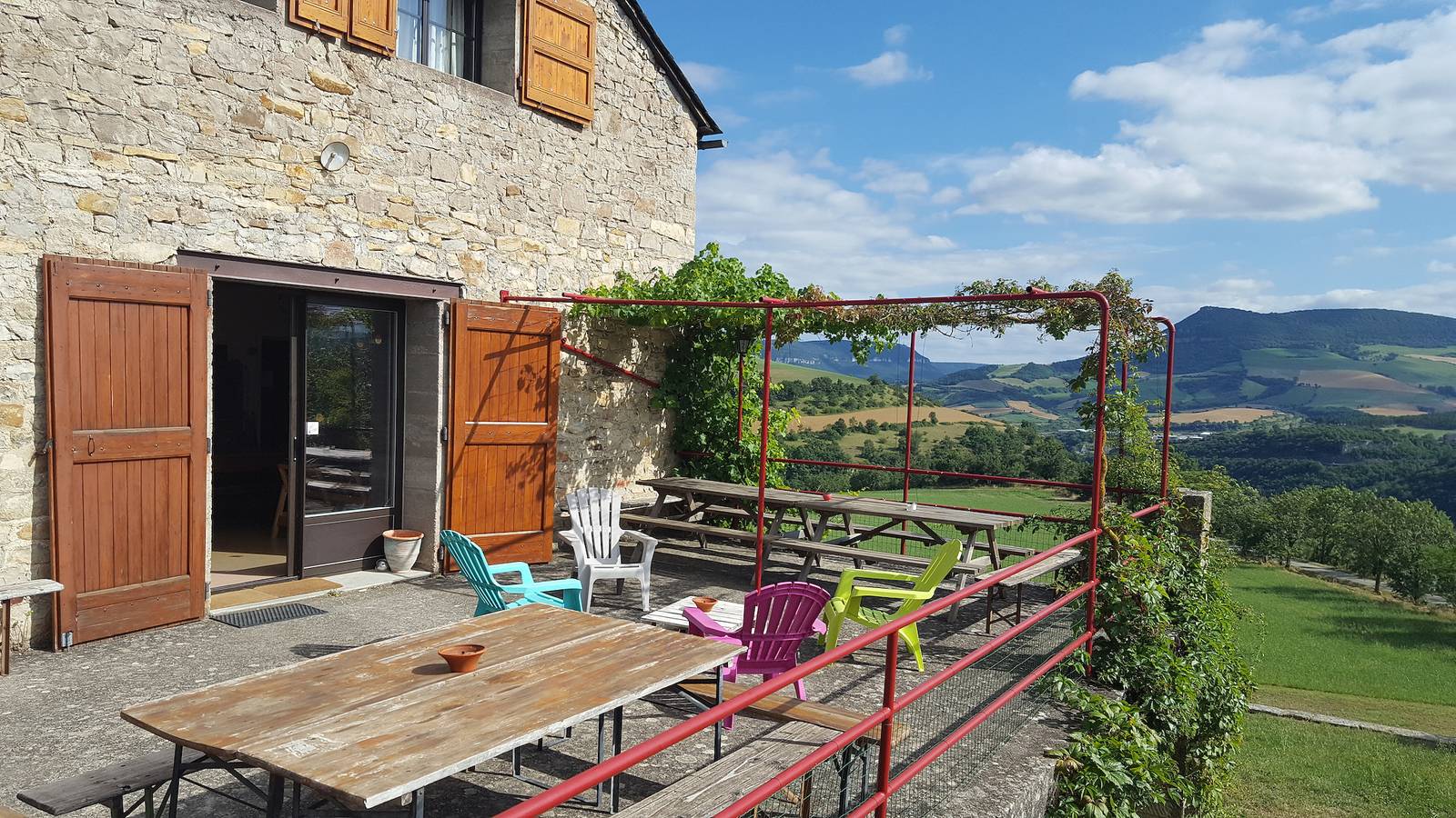 Großes Ferienhaus Cabrières in Compeyre, Parc naturel régional des Grands Causses