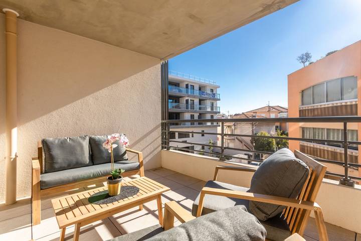 Gîte pour 4 personnes, avec balcon dans Plage du Capitole - 2
