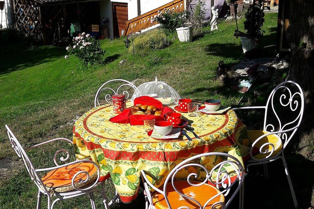 Appartement entier, Ravissant studio cosy Bed & Arts \"L' Atelier des Rêves\" in Ollon (Villars-sur-Ollon), Alpes Vaudoises