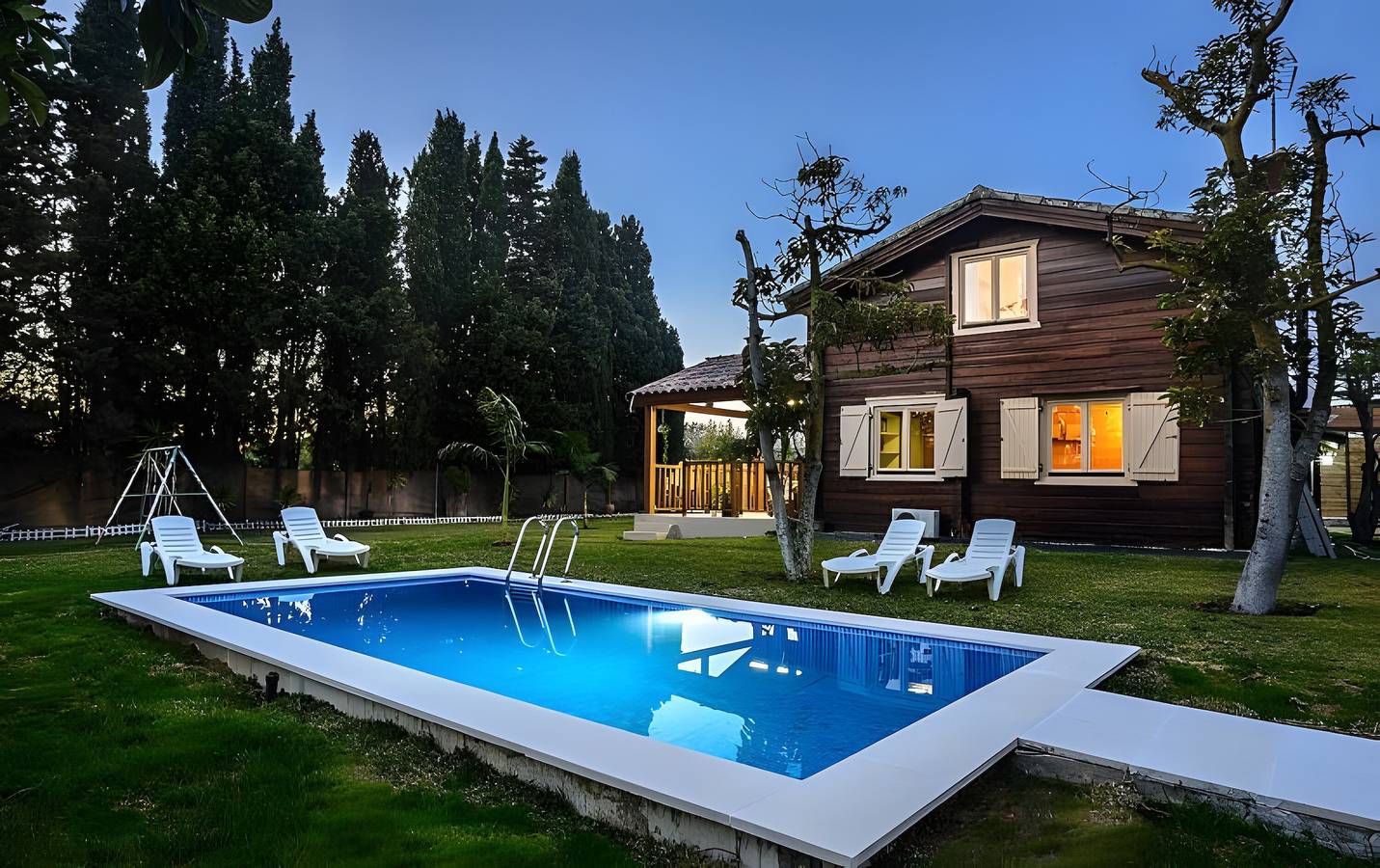 Holiday Home 'Pinares De Roche - Families Only' with Private Pool, Wi-Fi & Air Conditioning in Conil de la Frontera, Costa de la Luz