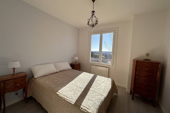 Location de vacances pour 4 personnes, avec jardin à Javerlhac-et-la-Chapelle-Saint-Robert - 2