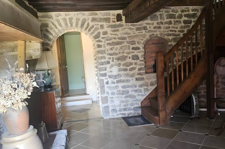 Location de vacances pour 3 personnes, avec Jacuzzi et Jardin dans Foissy