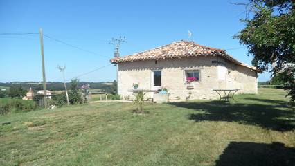 Gîte pour 5 personnes, avec jardin à Caussade