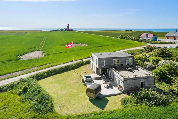 Ferienhaus für 12 Personen, mit Whirlpool und Sauna sowie Terrasse - 1