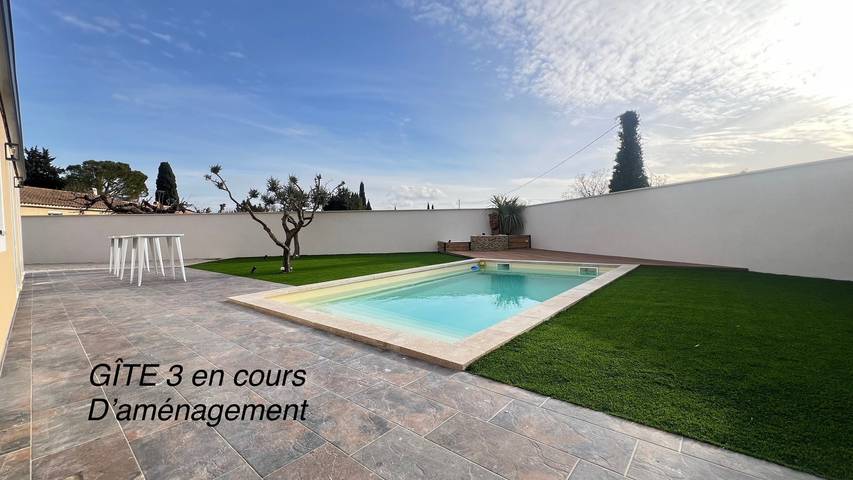 Gîte pour 14 personnes, avec piscine et terrasse ainsi que jacuzzi et jardin, animaux acceptés à L'Isle-sur-la-Sorgue - 4