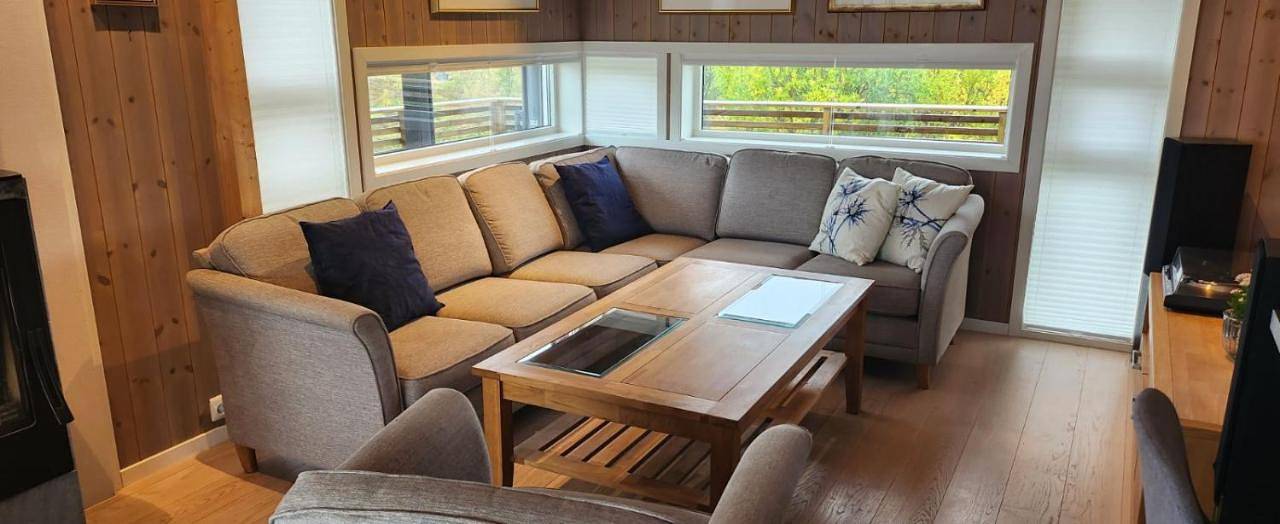 Two-Bedroom Villa in Karlsøy