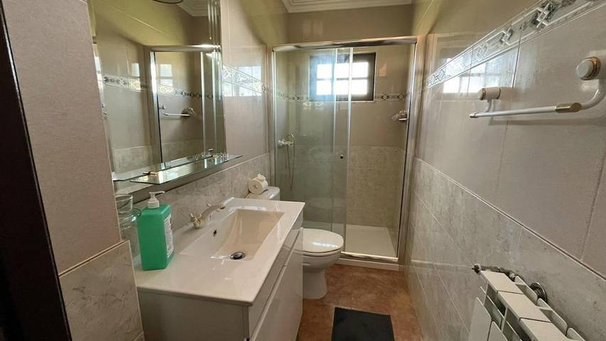 Location de vacances pour 6 personnes, avec vue ainsi que jardin et piscine dans Freixo - 4