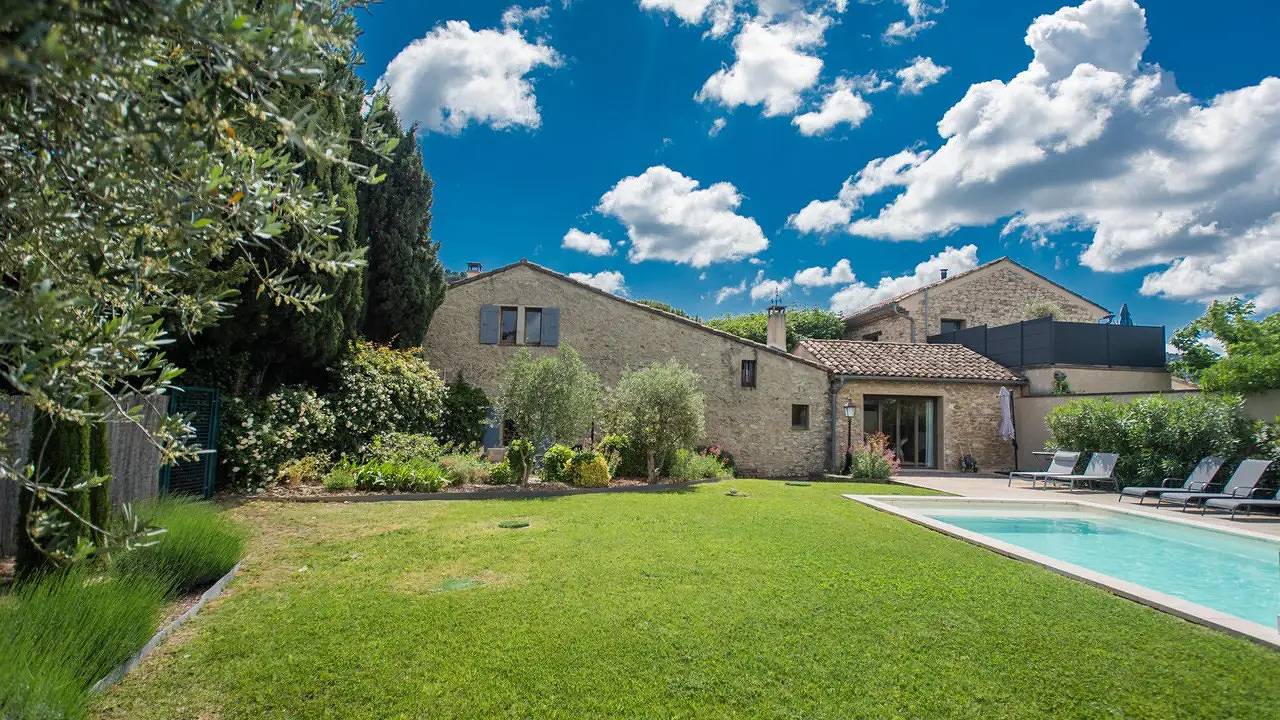 Maison de vacances pour 9 personnes avec piscine in Séguret, Vaucluse
