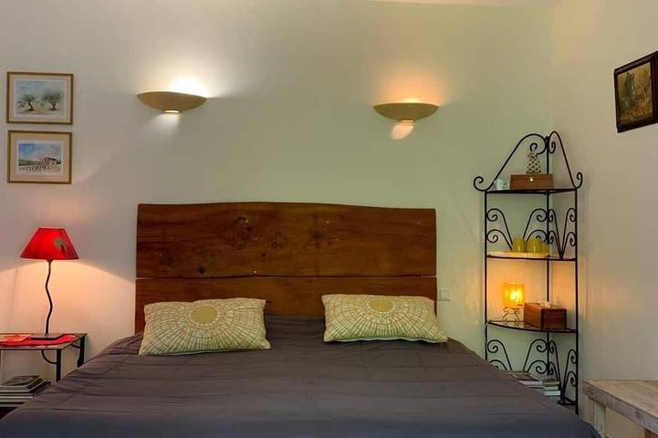 Chambre d’hôte pour 2 personnes à Venasque - 2