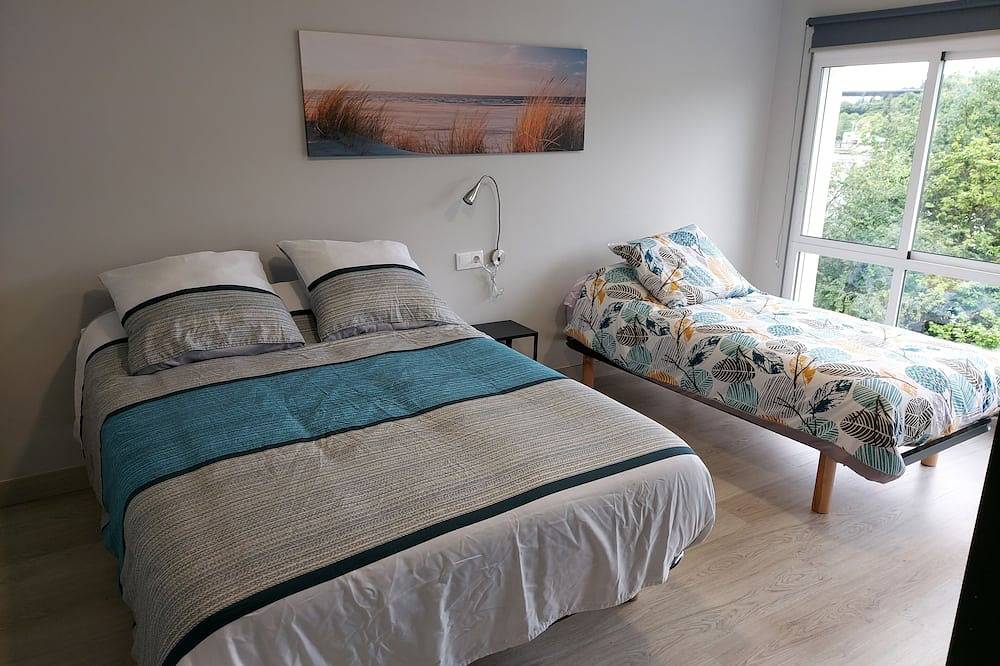 Entire apartment, Apartamento Vistas Pedrido in Paderne (Espanha), Galician Coast
